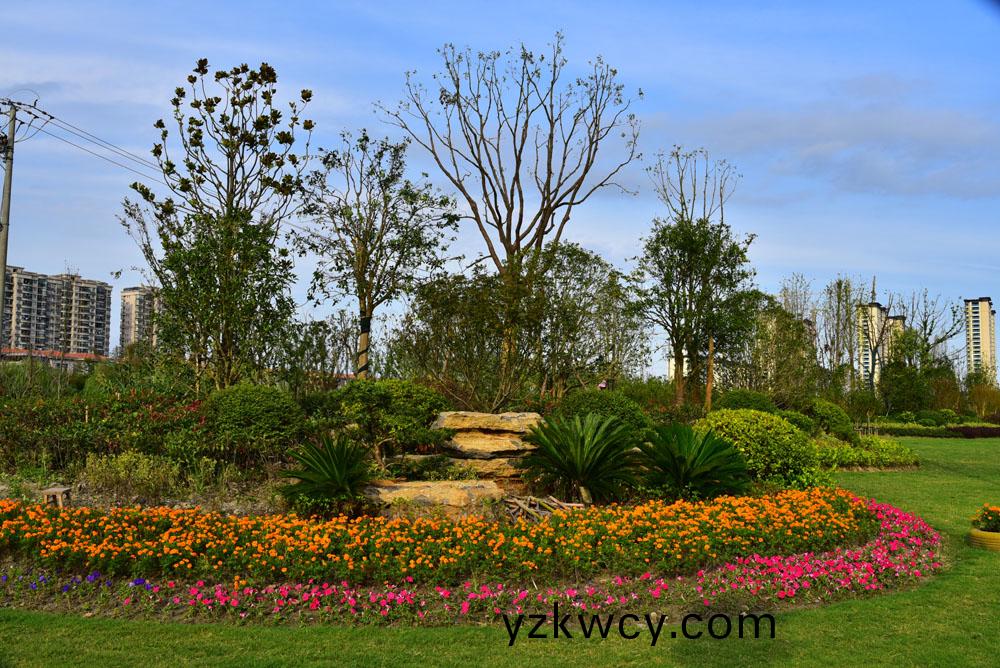 如東(dong)縣(xian)城湘(xiang)江路(lu)